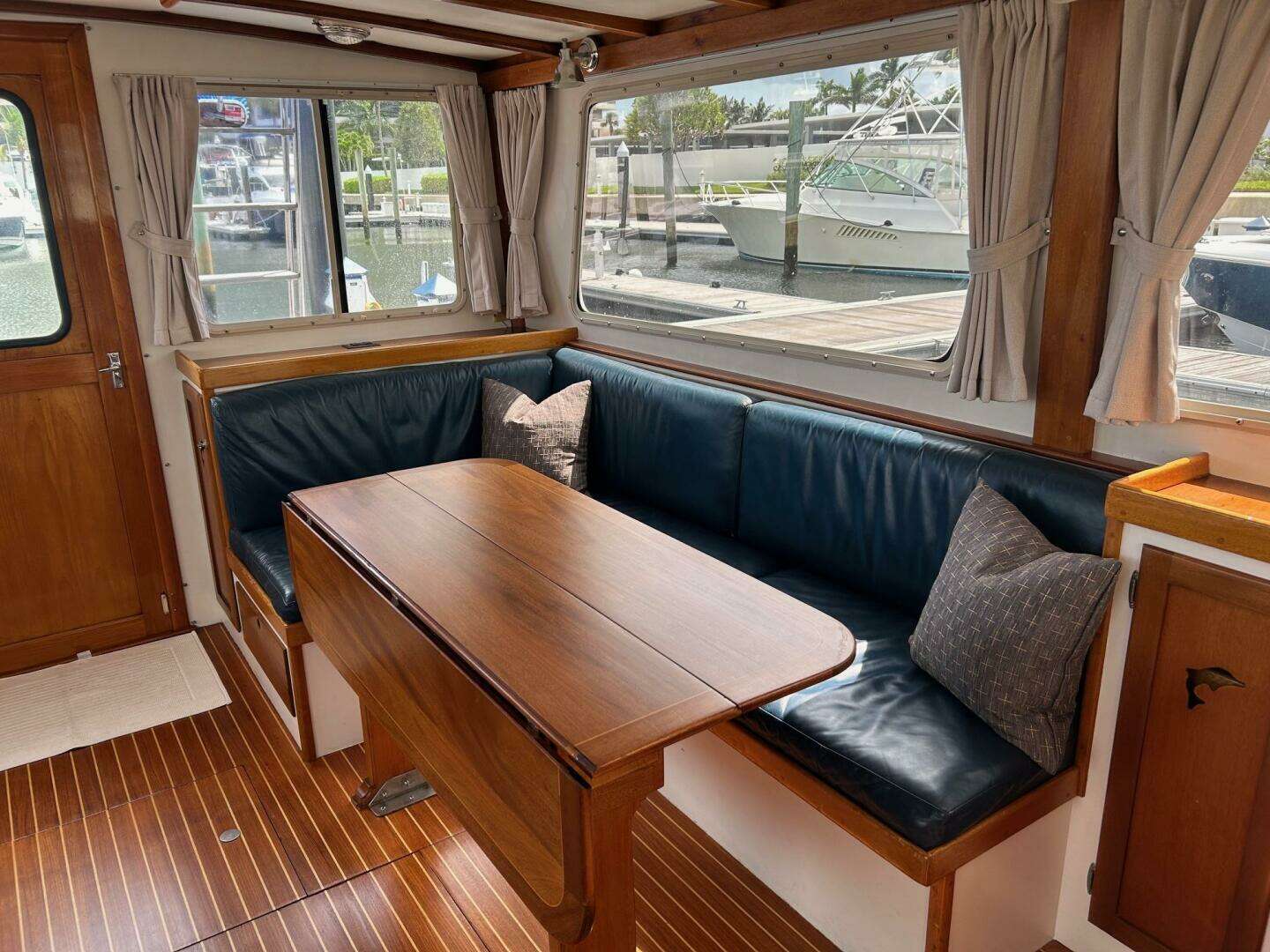 1987 Lyman-Morse Flybridge Cruiser - Image 6