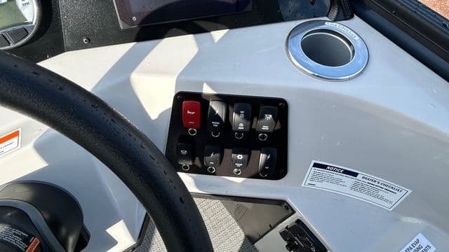 2026 Crest Conquest 230 Fish Pontoon - 12