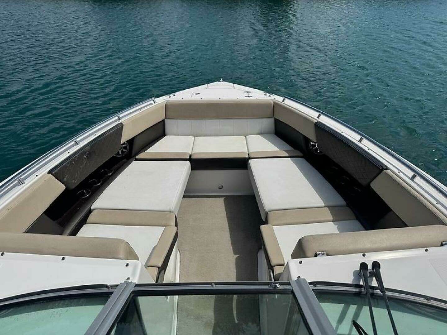 2013 Regal 3200 Bowrider - Image 18