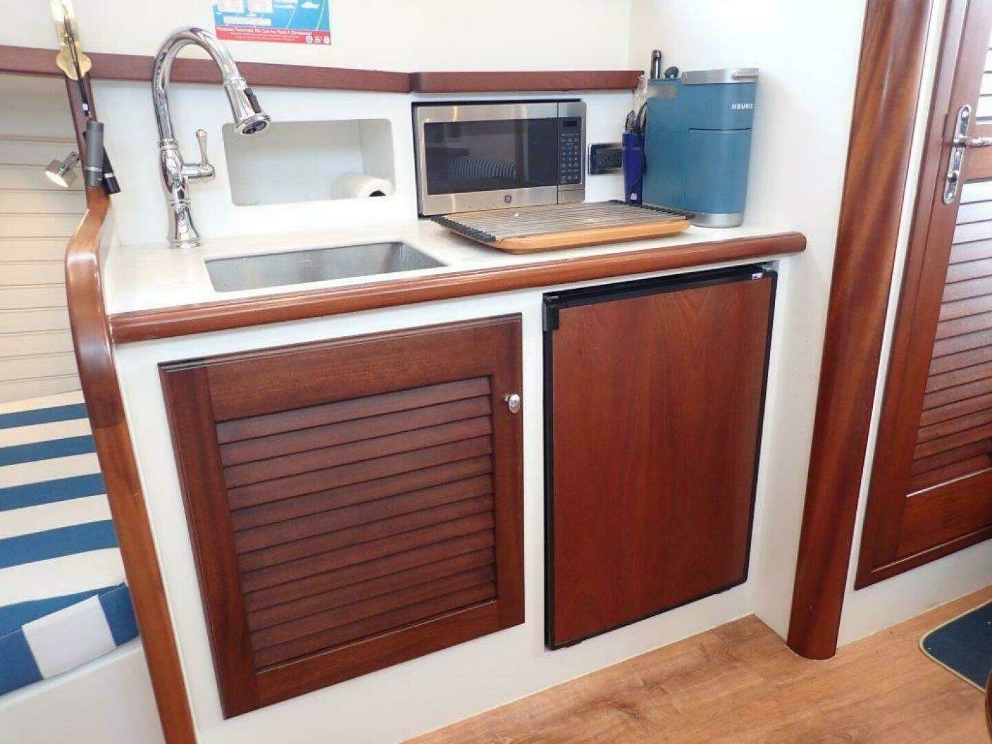 2021 Custom Launch 45 Pilothouse - Image 5
