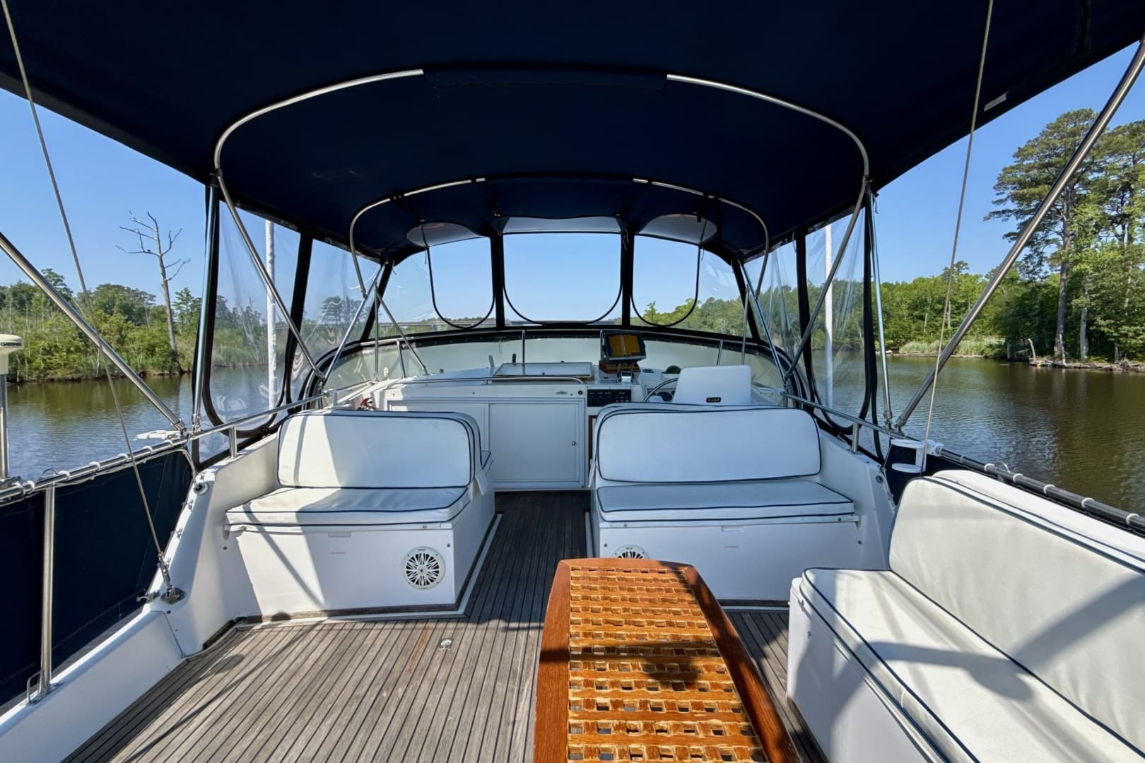 1990 Grand Banks 46 Classic - Image 24