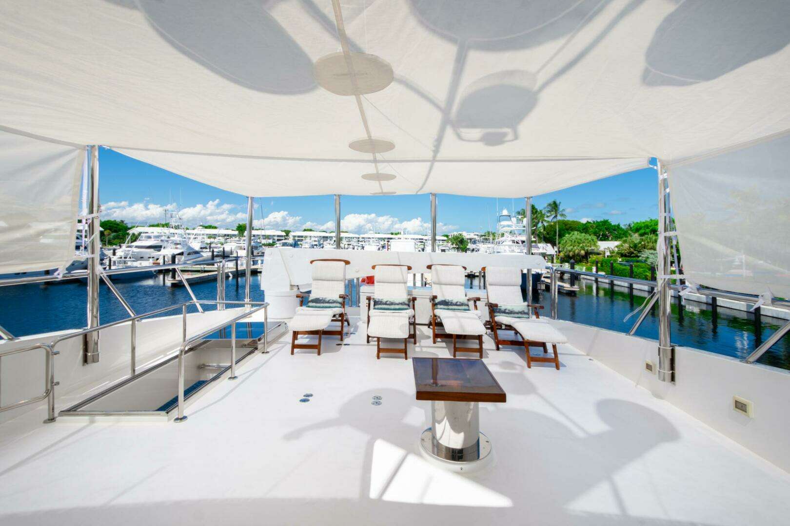2014 Hargrave Sky Lounge - Image 16
