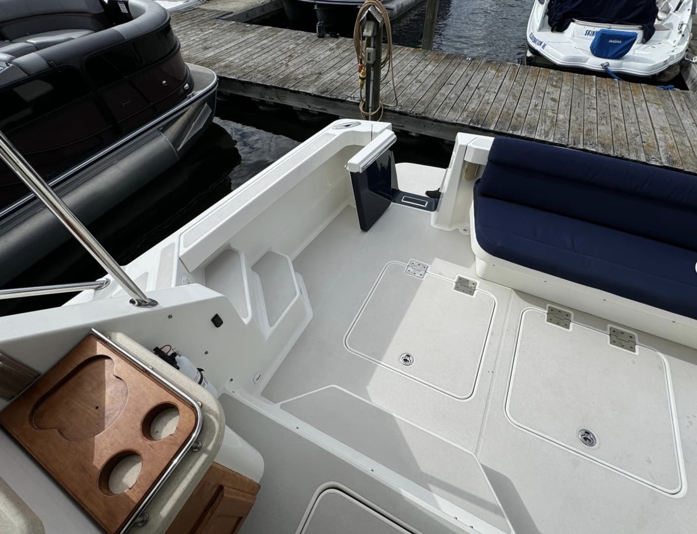 2008 Back Cove 33 - Image 8