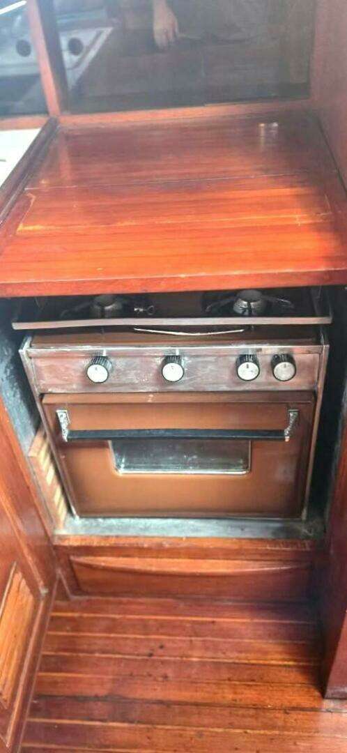 1986 Ta Chiao CT-38 AFT CABIN - Image 9