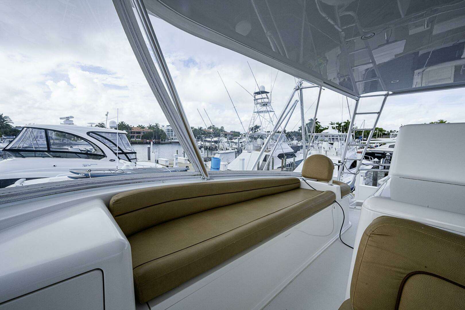 2007 Viking 64 Convertible - Image 49