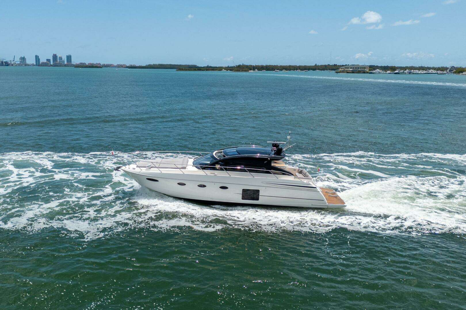2012 Princess V52 - Image 3