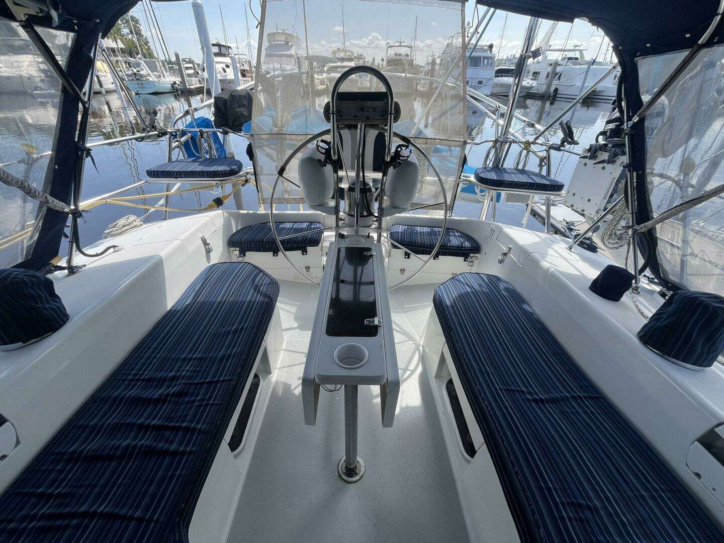 1999 Catalina 42 MK II - Image 10