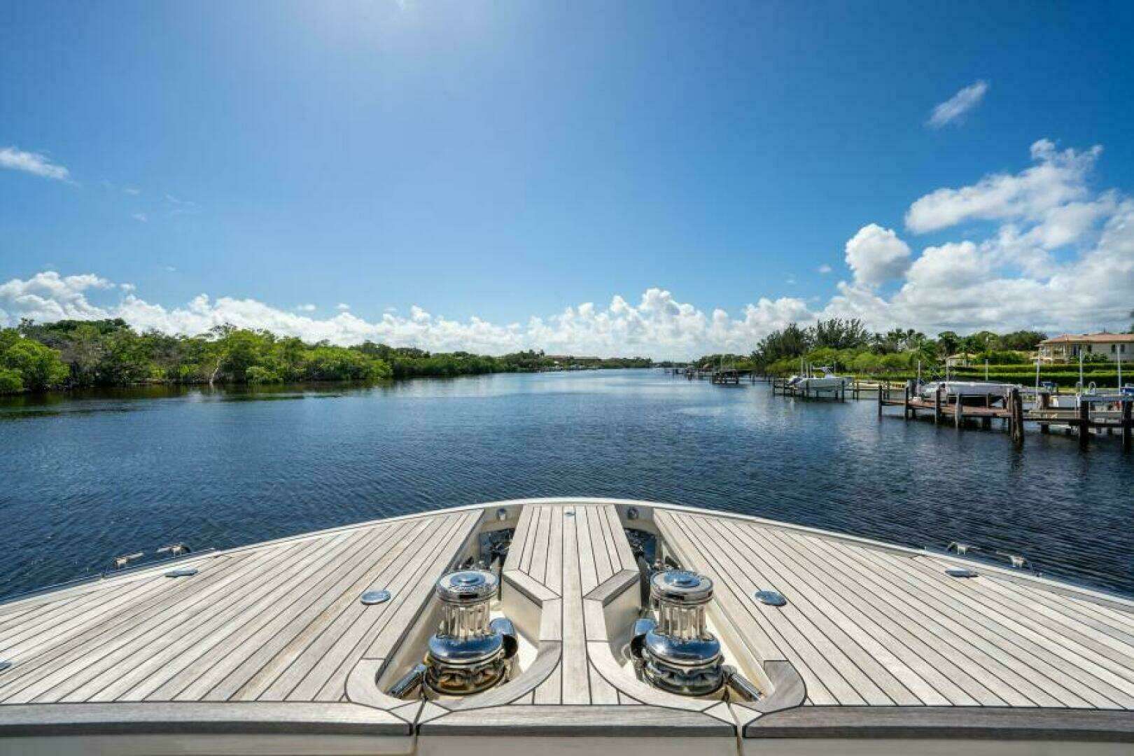 2015 Monte Carlo Yachts MCY86 - Image 20