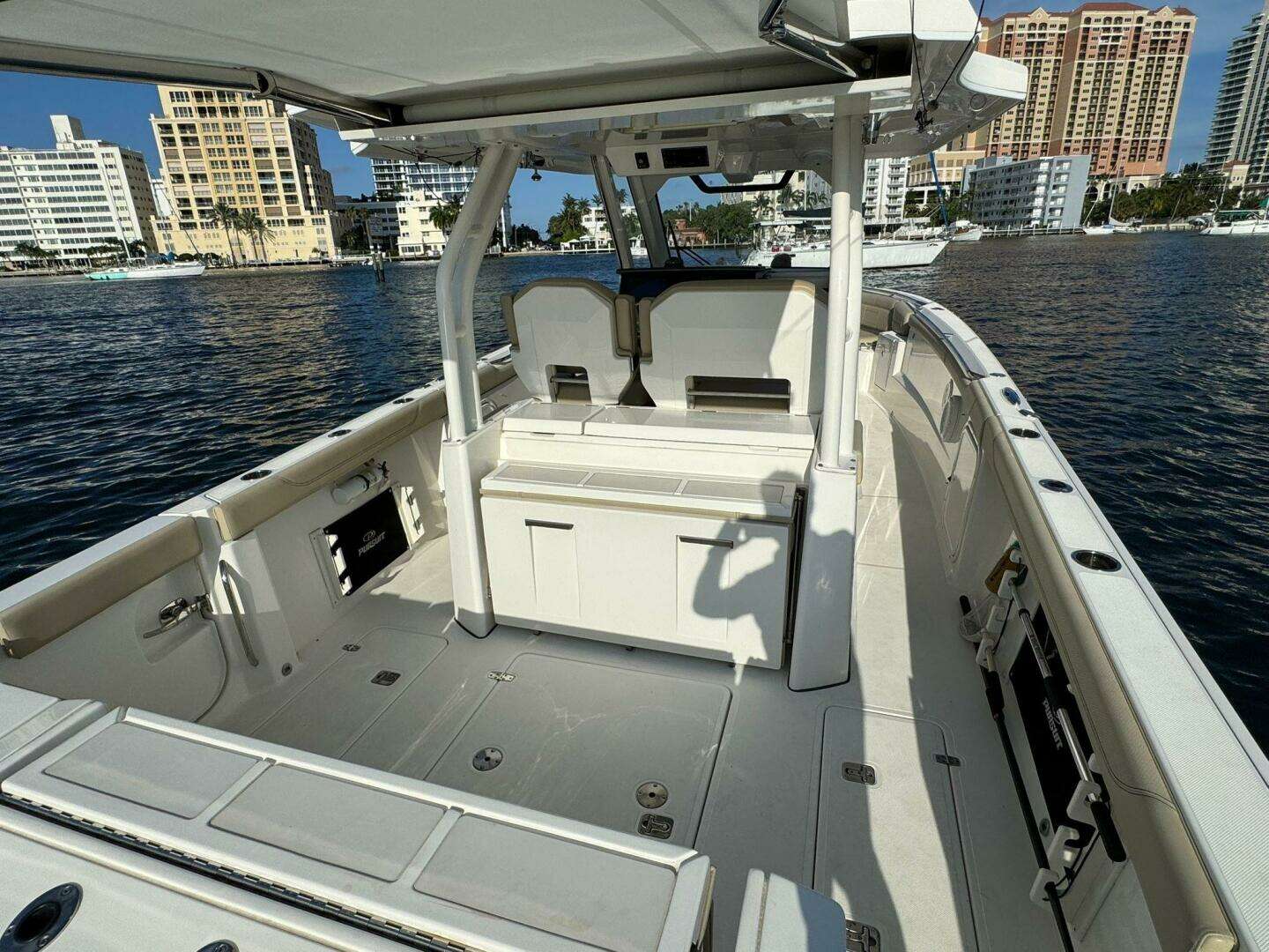 2020 Pursuit S328 - Image 9