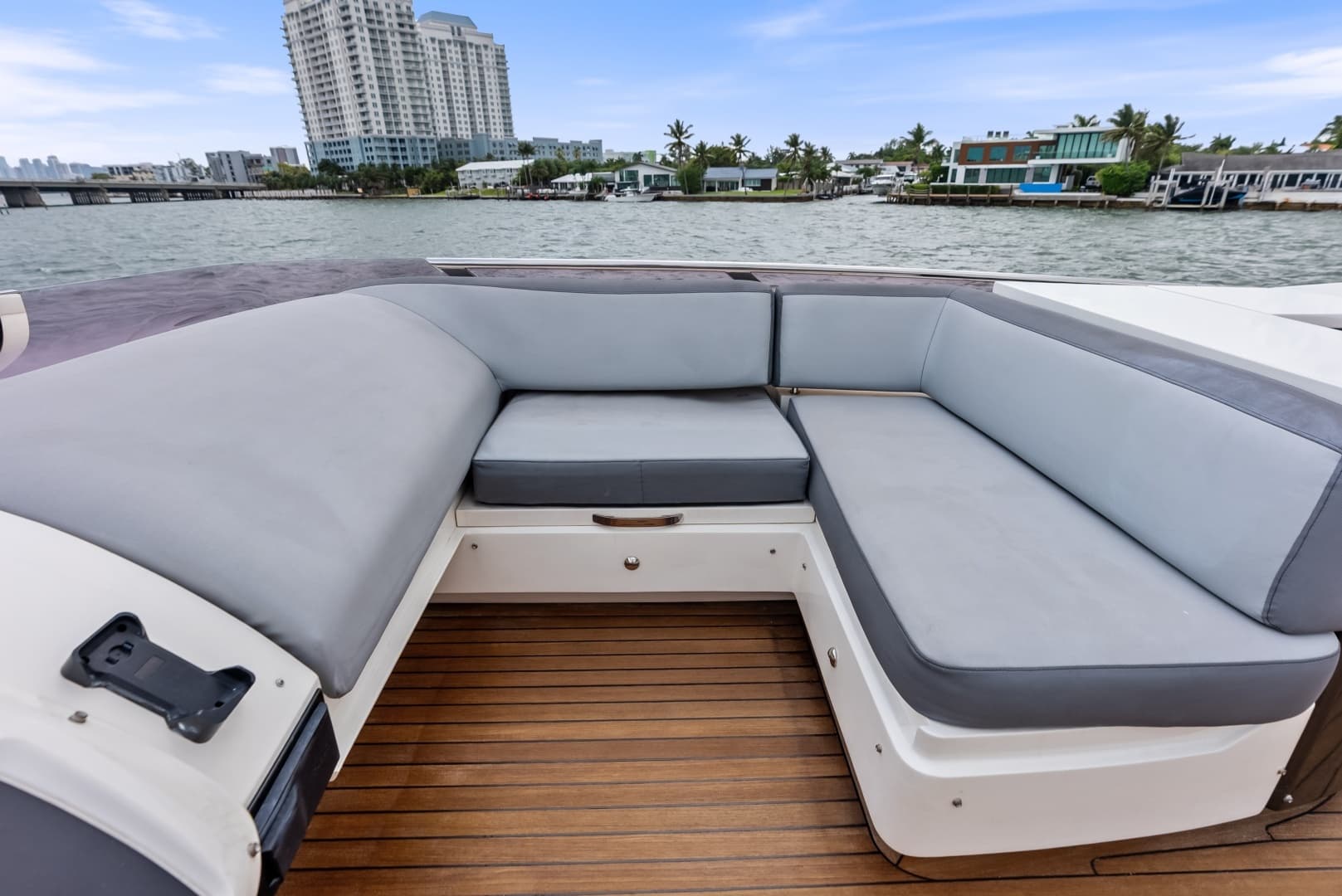 2014 Princess S72 - Image 50
