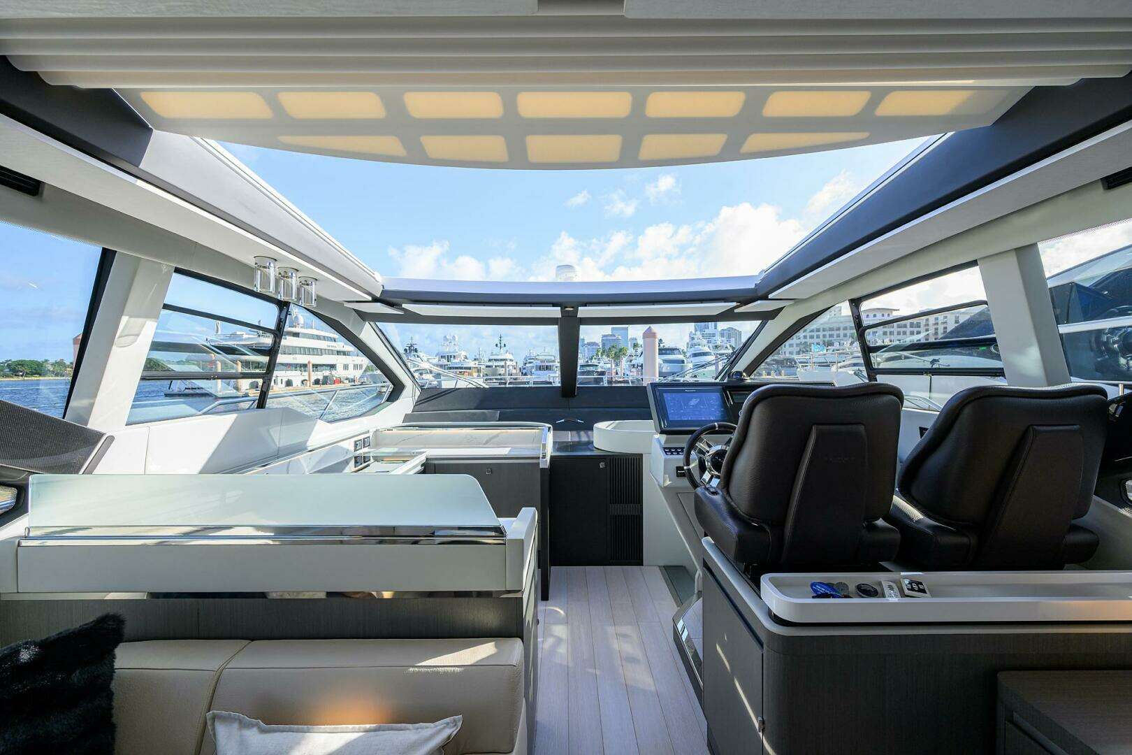 2019 Azimut S7 - Image 78