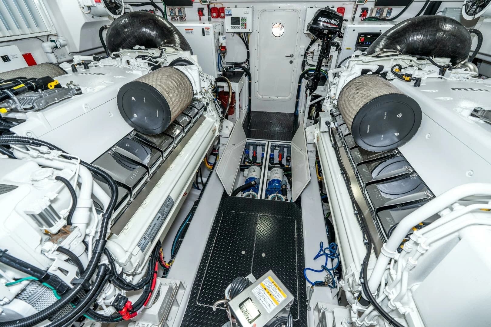 2025 Viking 90C - Image 85