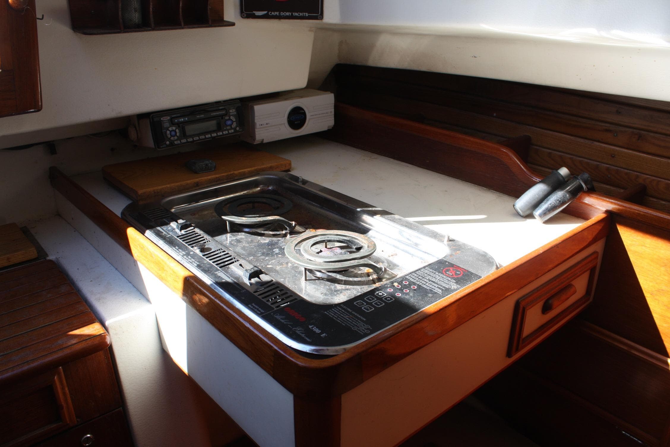 1983 Cape Dory 27 - 37