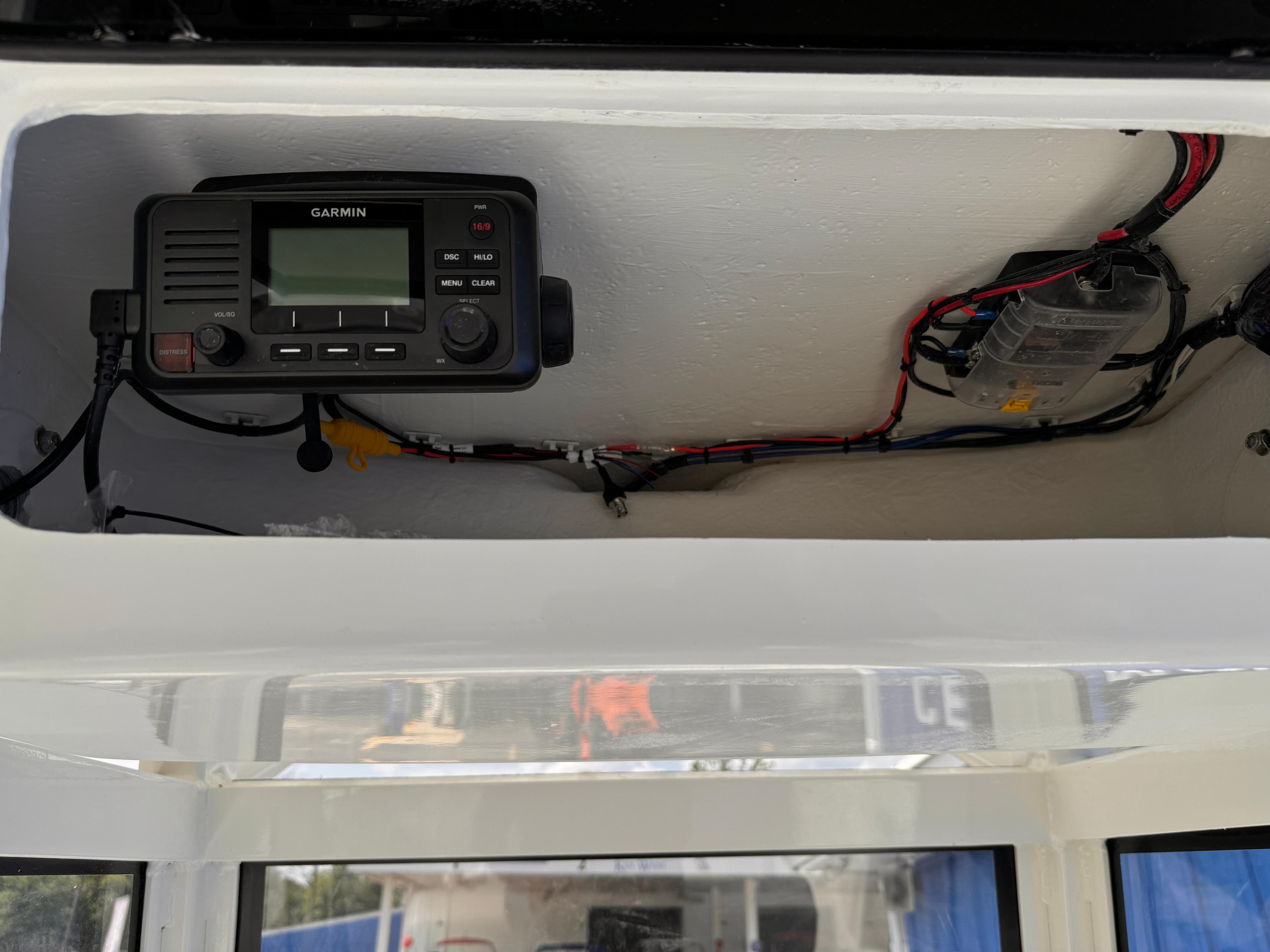 2025 Parker 2200 Center Console boat interior with Garmin marine electronics.