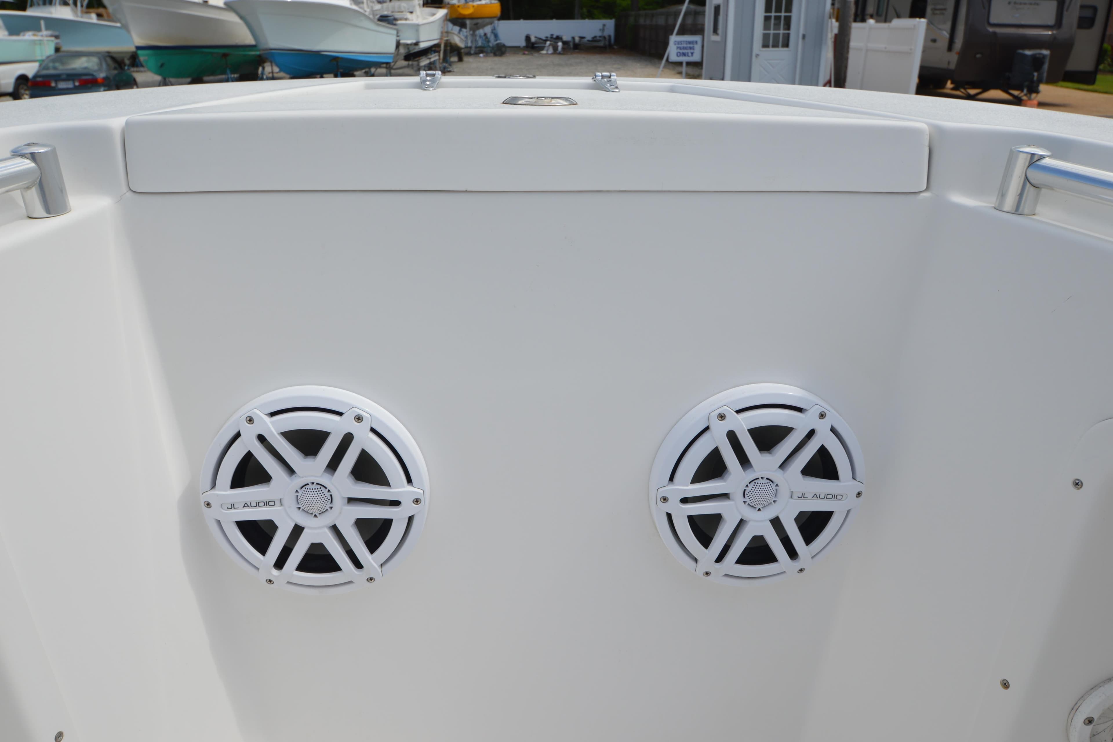 Speakers on a 2008 Contender 23 Open boat, featuring JL Audio components.