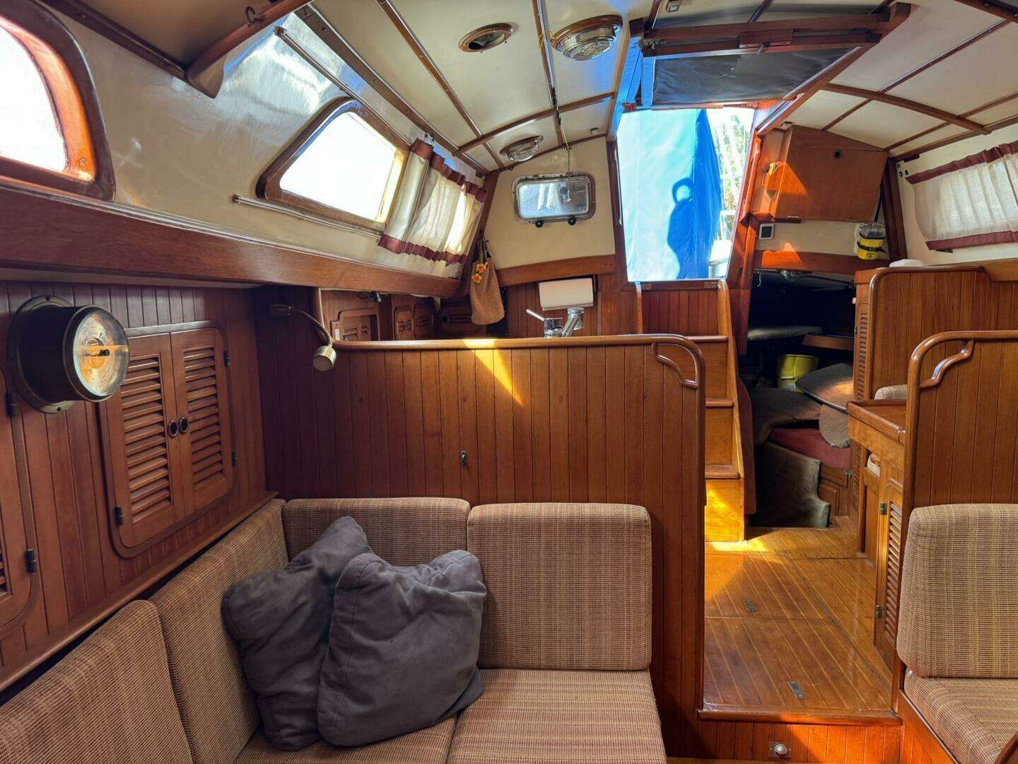 1987 Tayana 42 Vancover Aft Cabin - Image 90