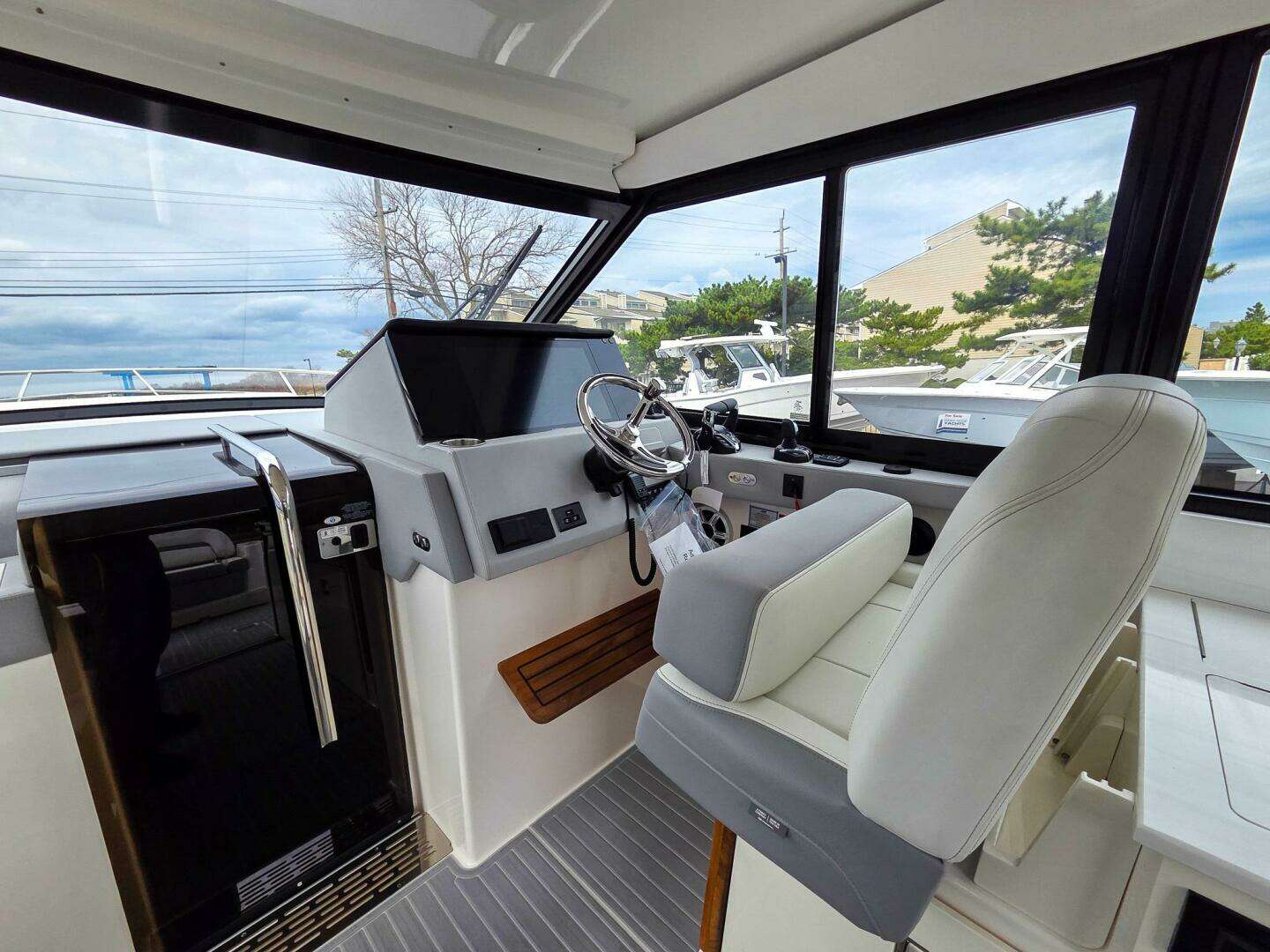 2026 Regal 36 XO - Image 14