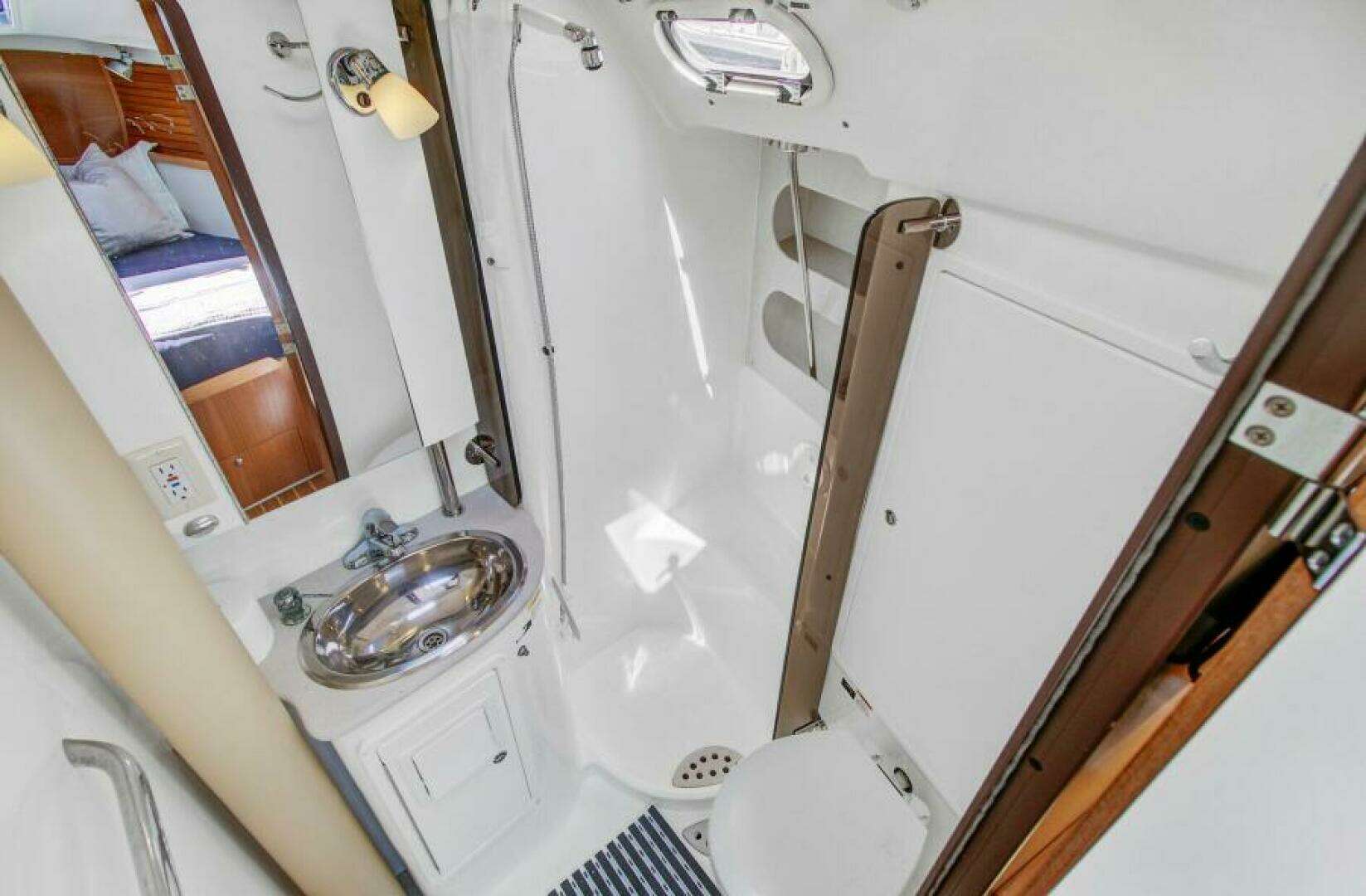 2011 Catalina 445 - Image 43