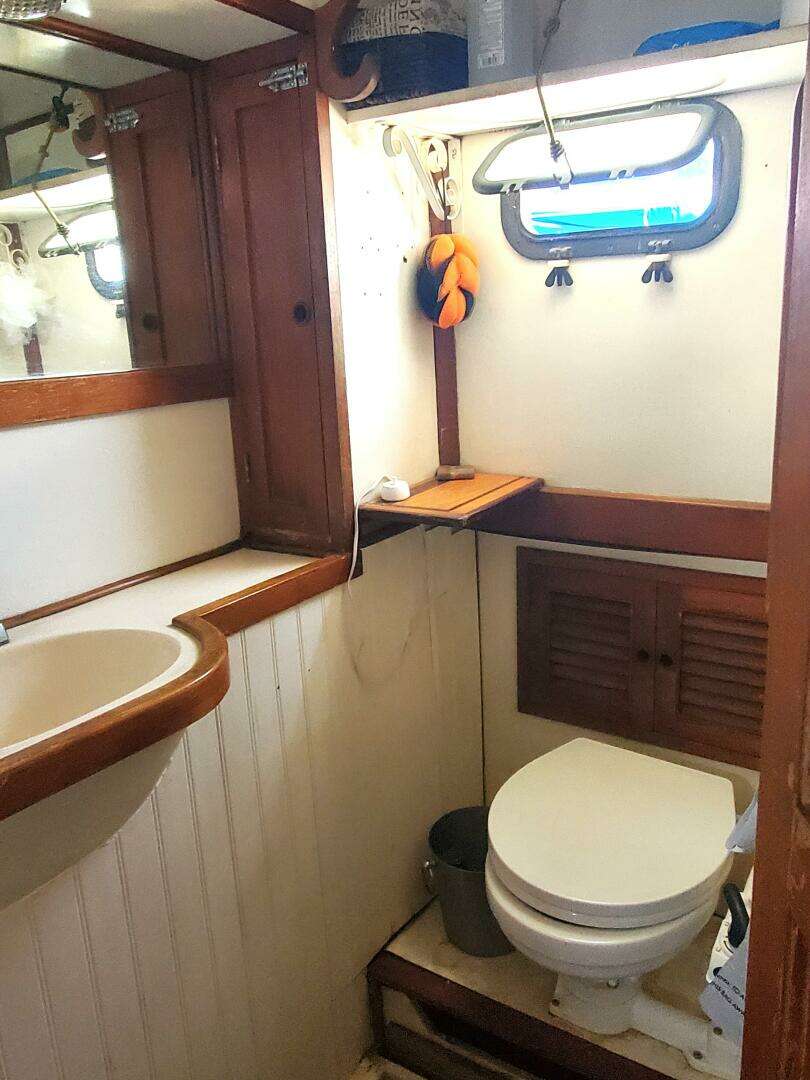 1980 CHB Double Cabin - Image 21