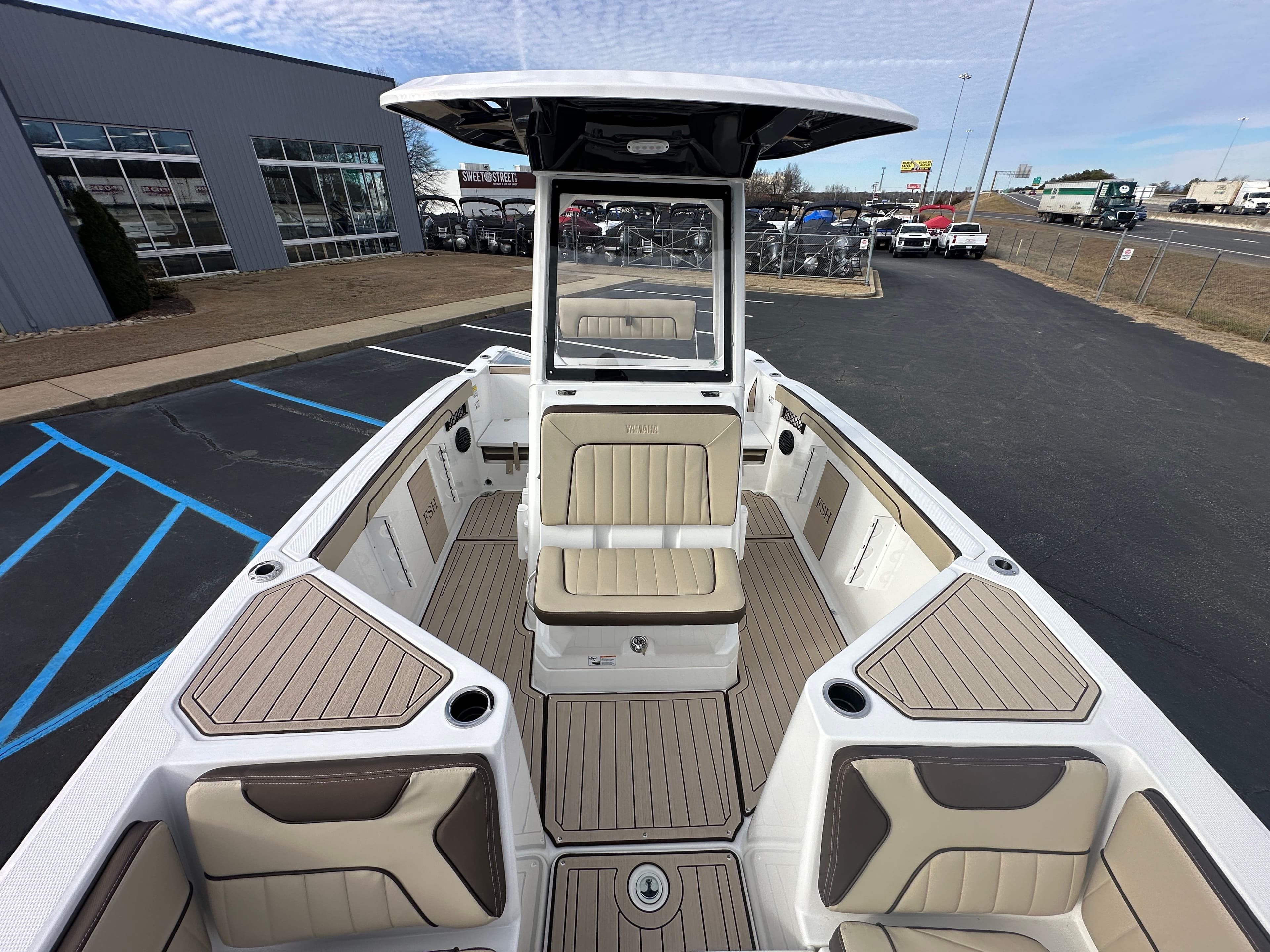 2026 Yamaha Boats 222FSH SP E - 9