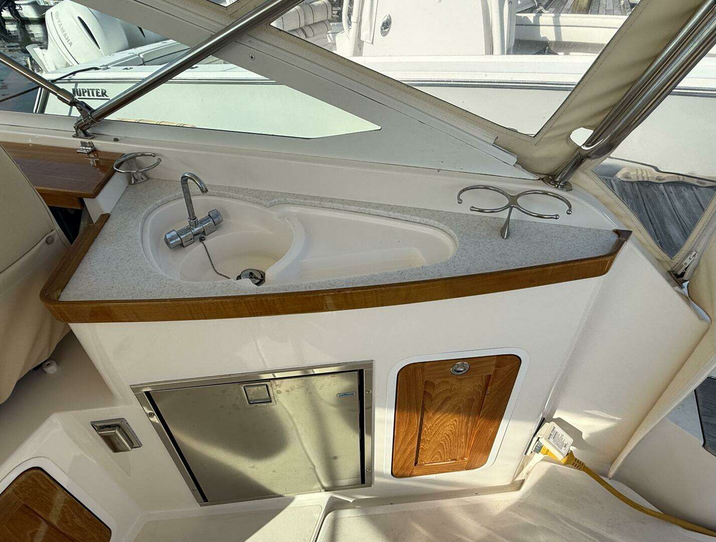 2009 Hunt Yachts Harrier 29 - Image 17