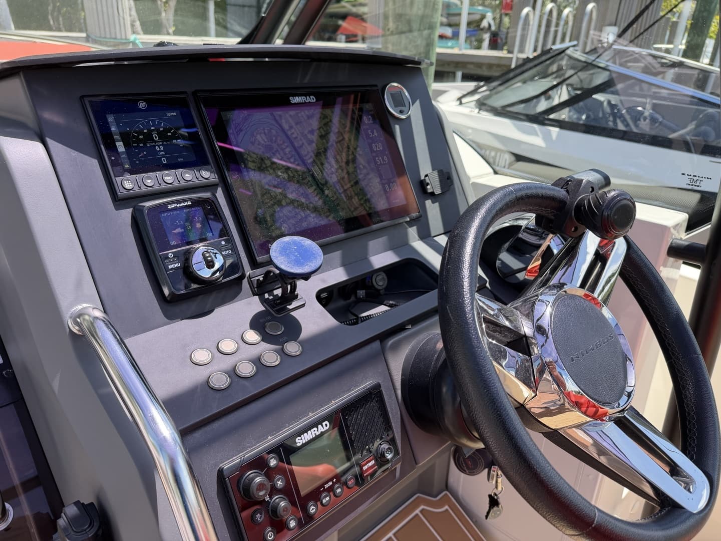 2021 Nimbus Tender 8 - Image 12