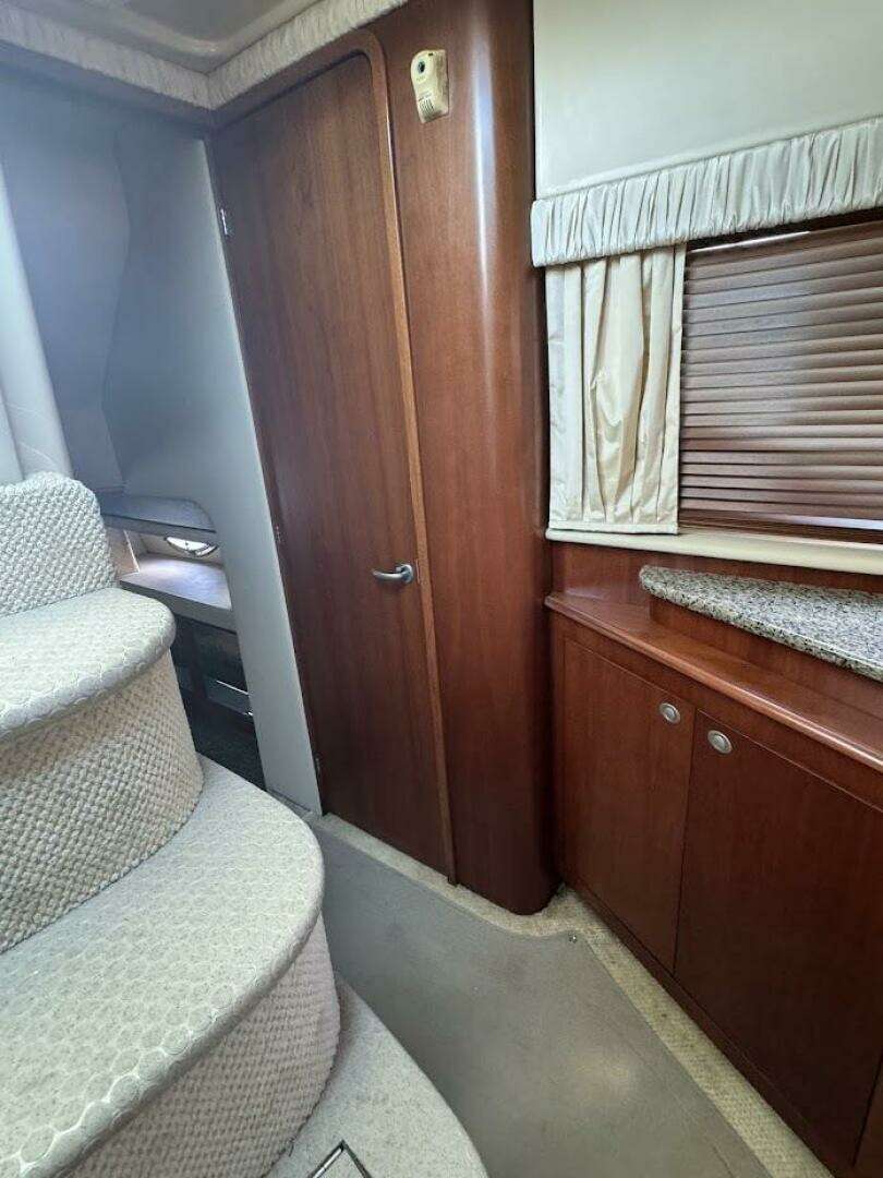 2006 Sea Ray 40 Motoryacht - Image 49