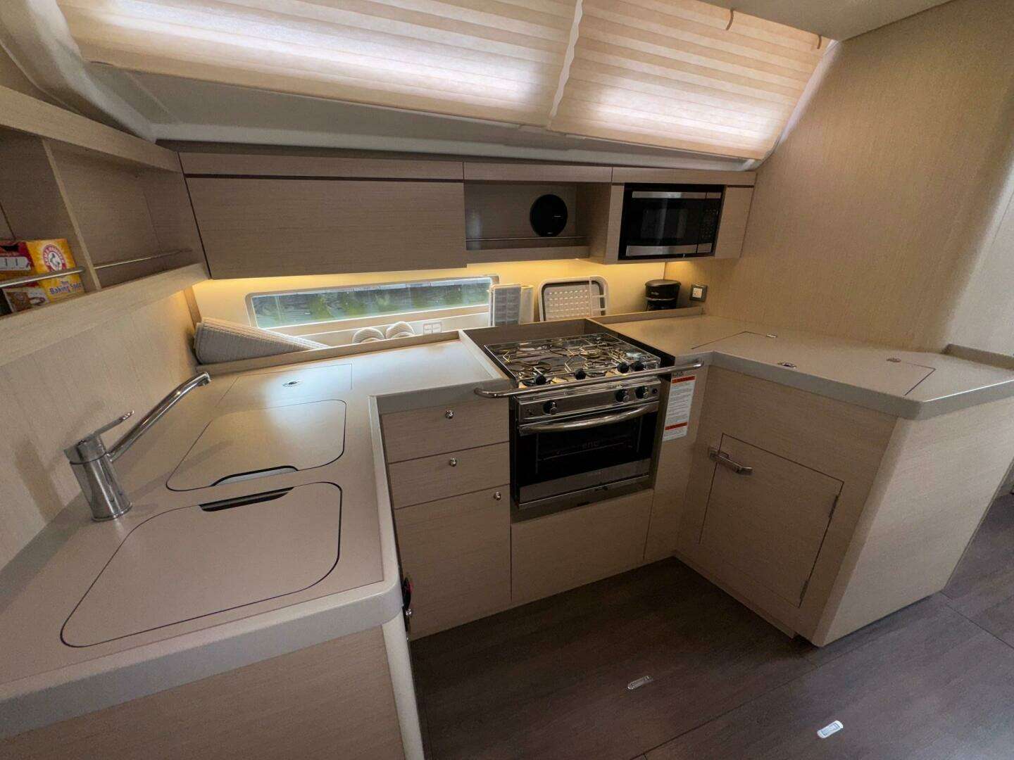 2022 Beneteau Oceanis 40.1 - Image 34