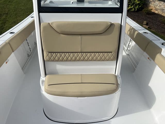 2026 Sportsman Heritage 231 Center Console - 11