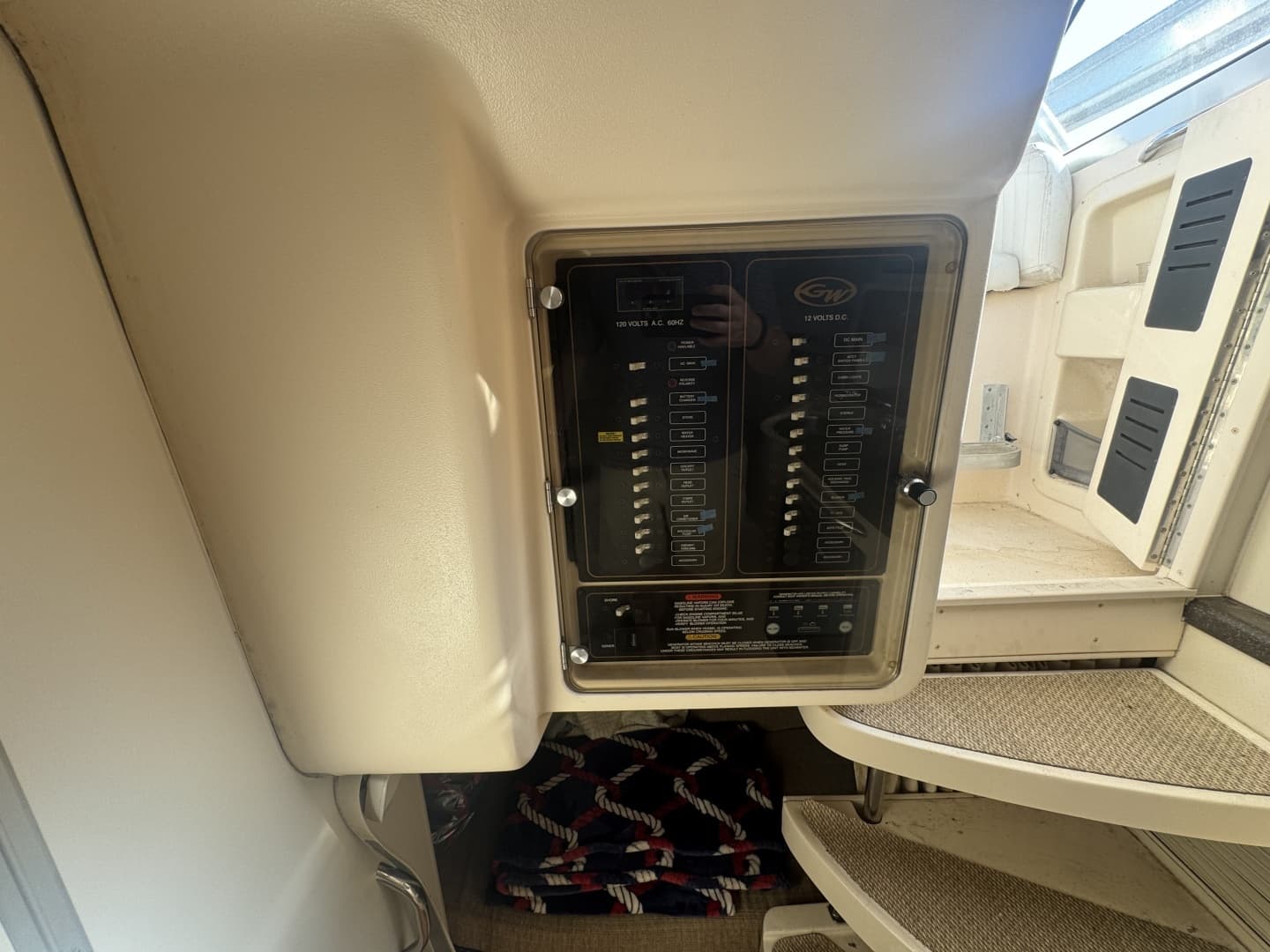 2007 Grady-White 305 Express - Image 24