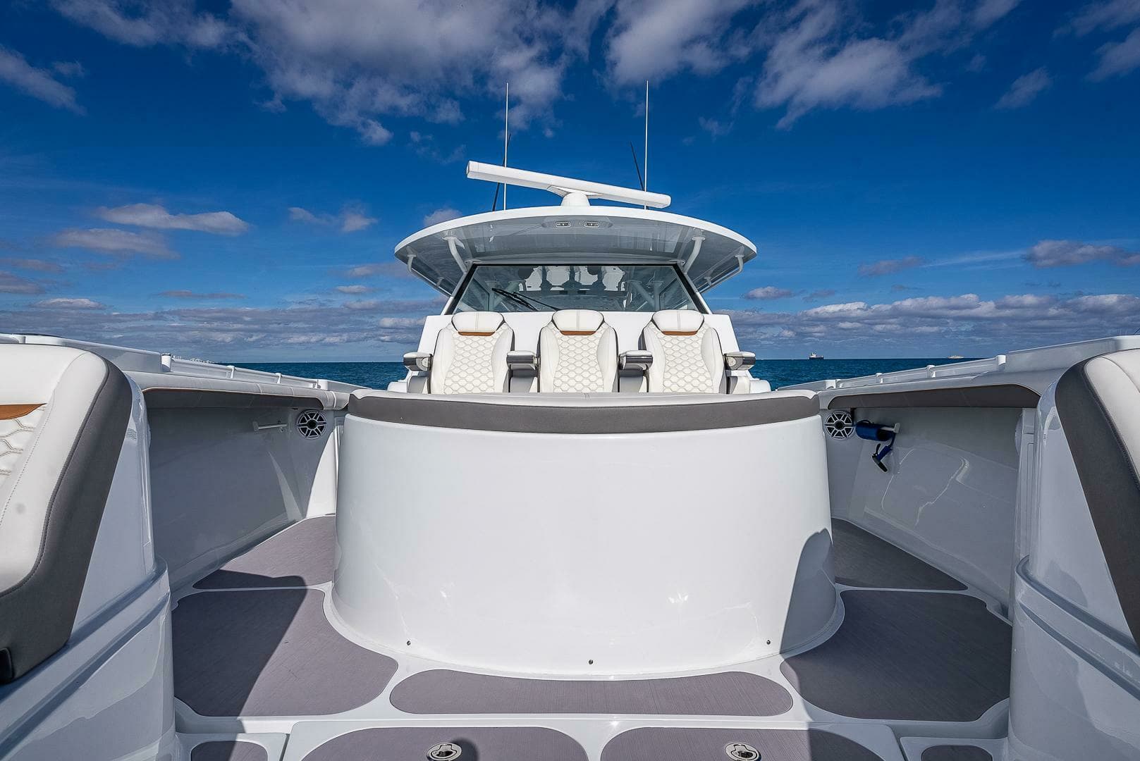 2024 Yellowfin 54 Offshore - Image 30