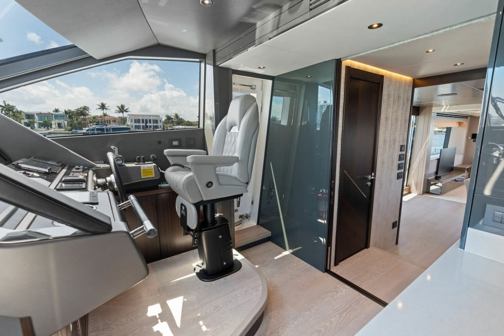 2026 Sunseeker 88 Yacht - Image 49