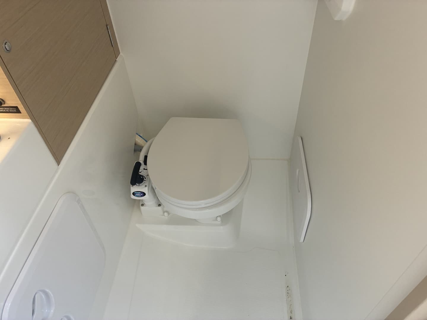 2023 Beneteau Oceanis 30.1 #292 - Image 13