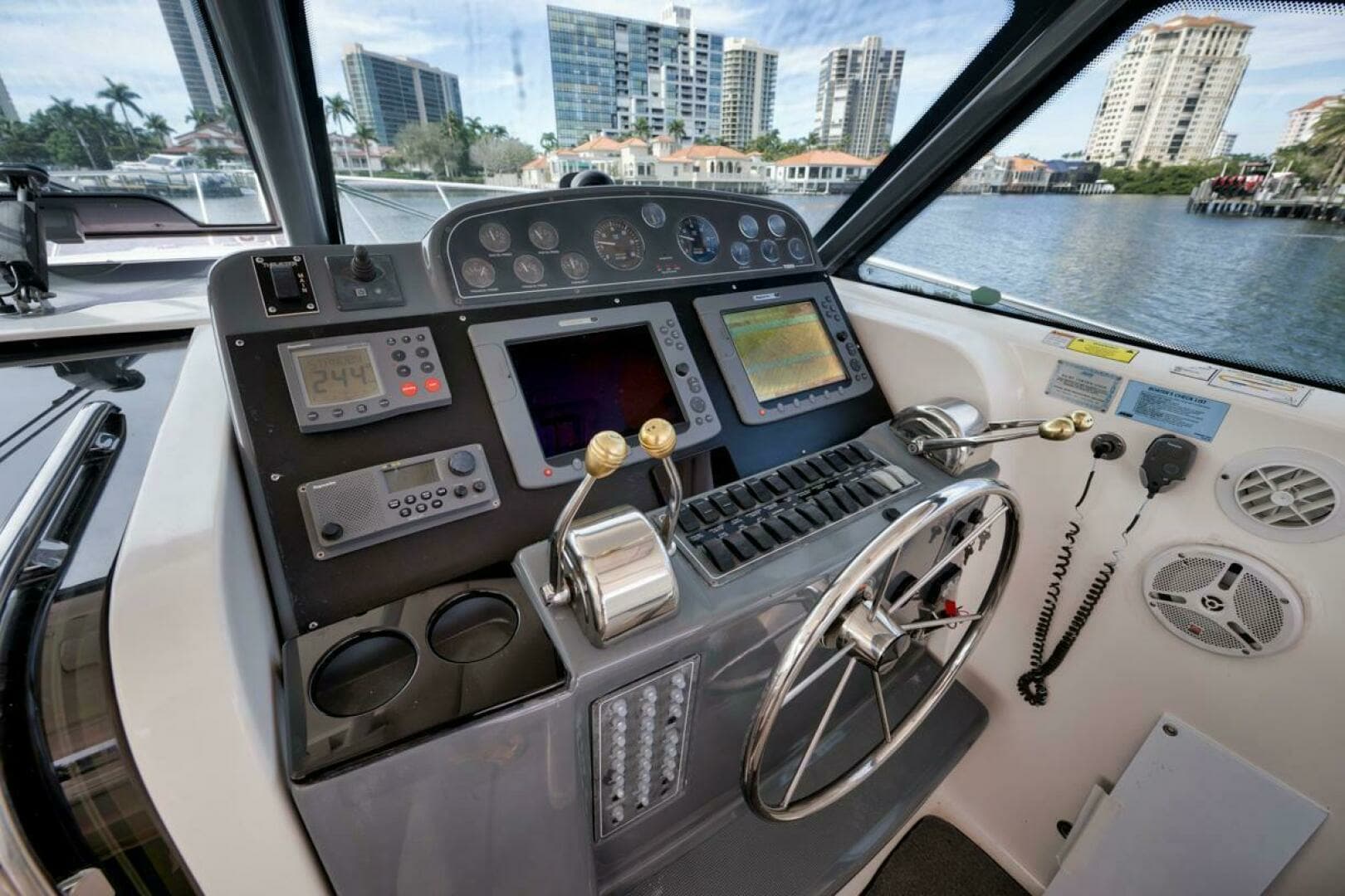 2004 Tiara Yachts 38 Open - Image 24