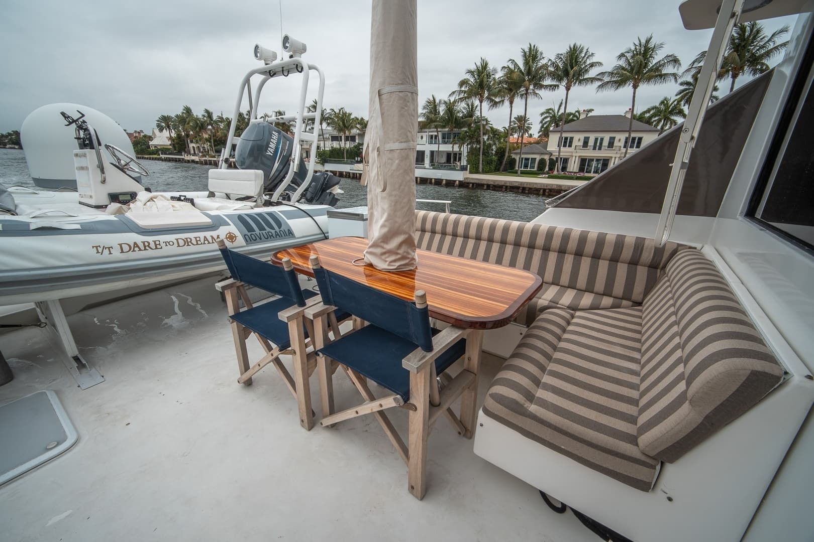 2000 Lazzara Yachts 76 Skylounge - Image 51