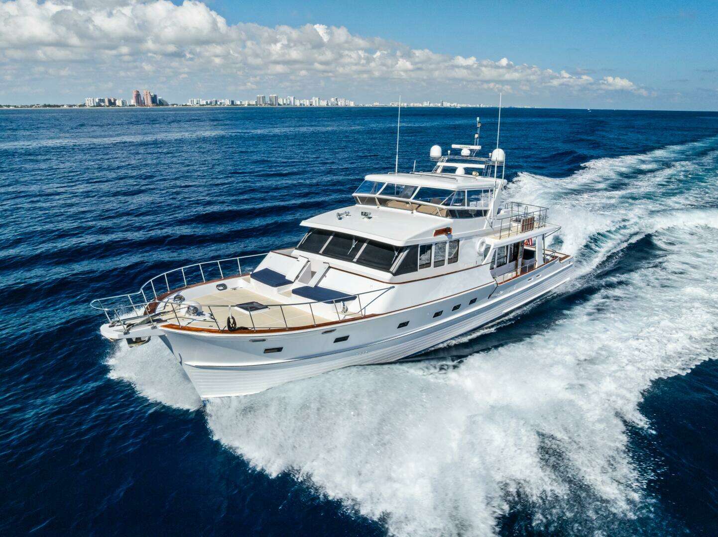 2005 Grand Banks 72 Aleutian RP - Image 23
