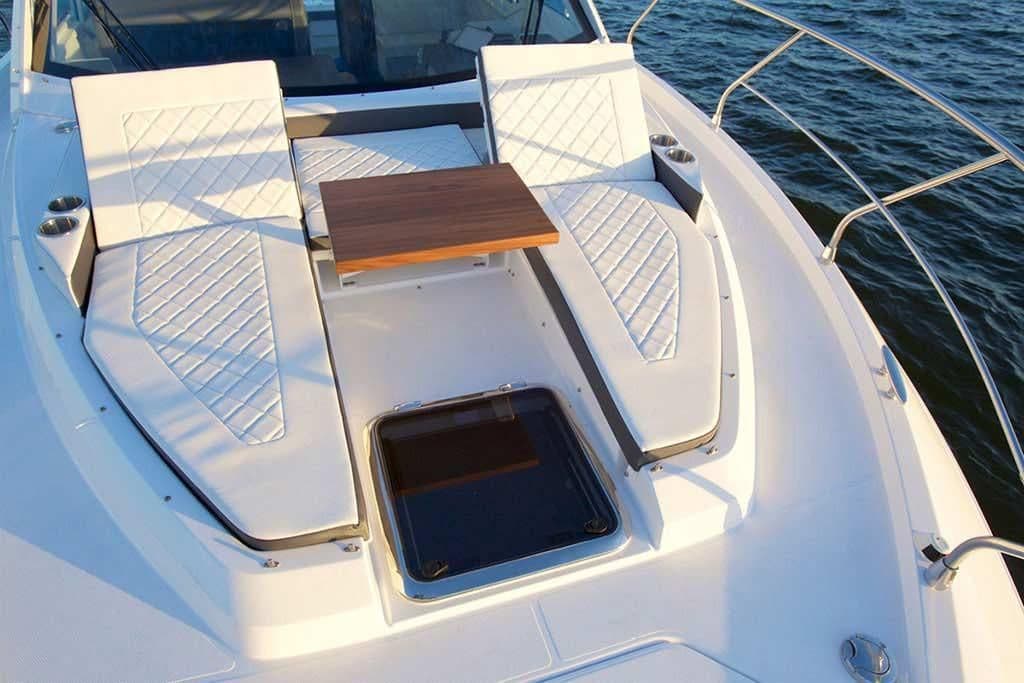 2023-Cruisers-Yachts-42-Cantius-MarineMax
