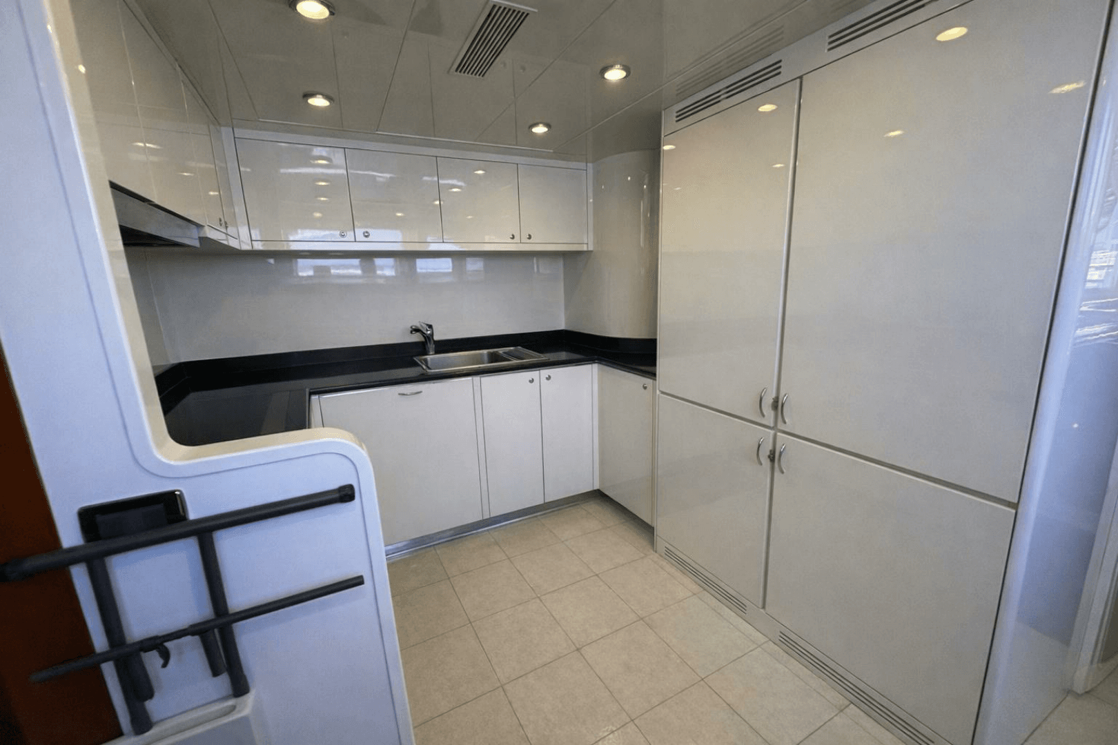 2005 Falcon Falcon 102 Flybridge - Image 29