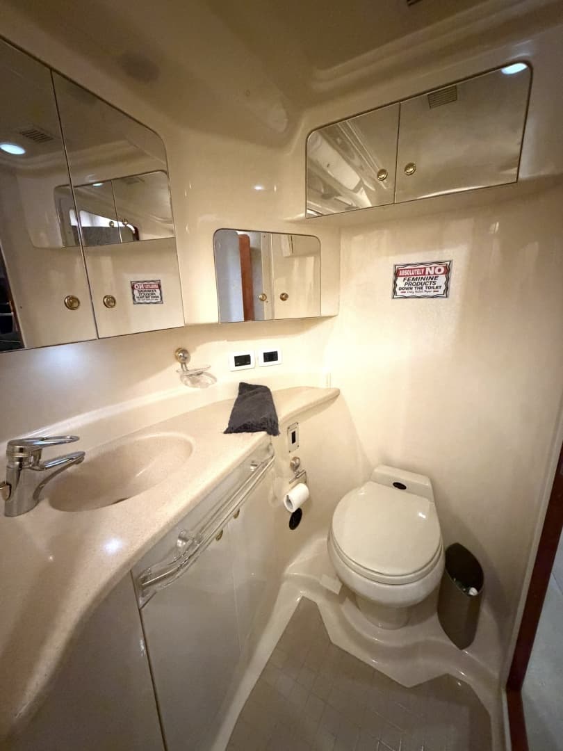 2001 Sea Ray 510 Sundancer 800 CAT - Image 36