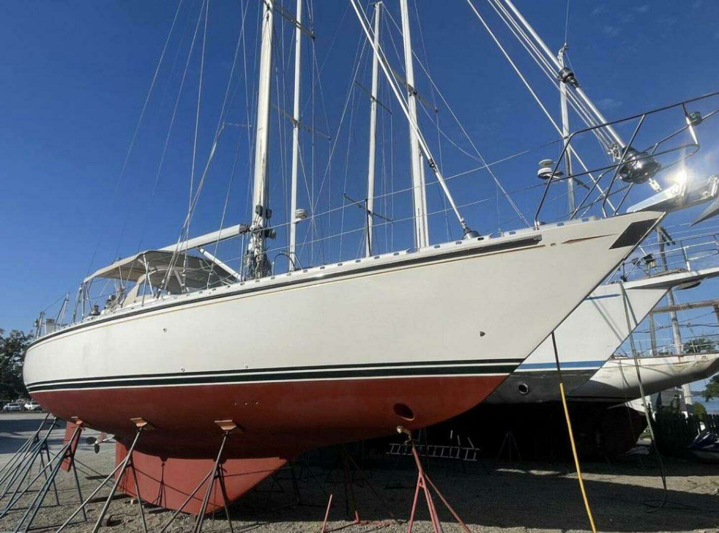 2004 Hylas 49 - Image 4