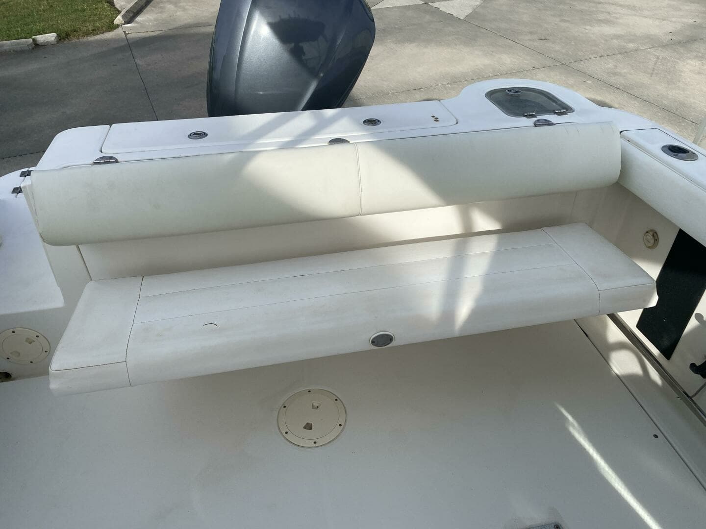 2011 Robalo — - Image 24