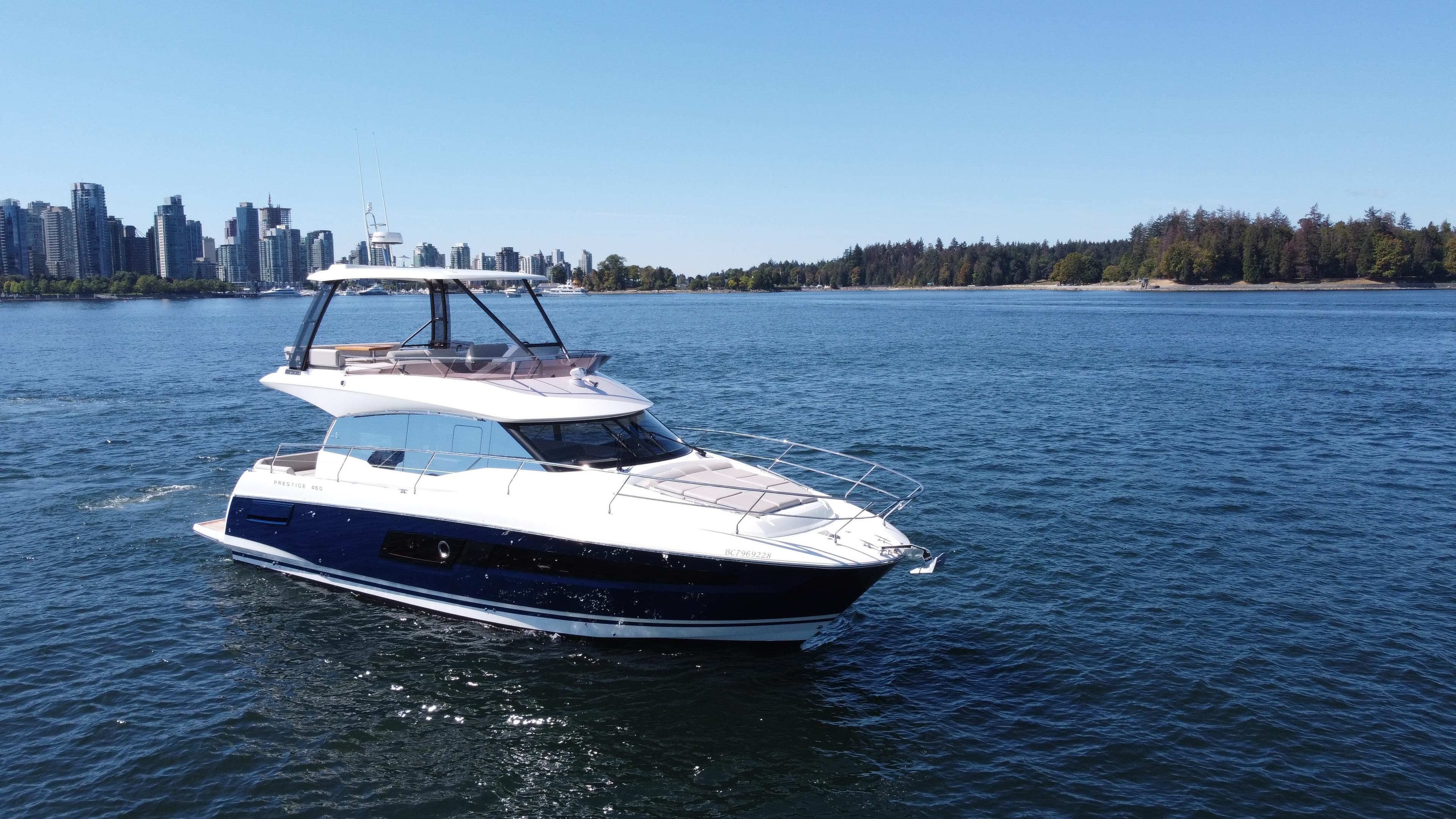 2022 Prestige F-Line 460
