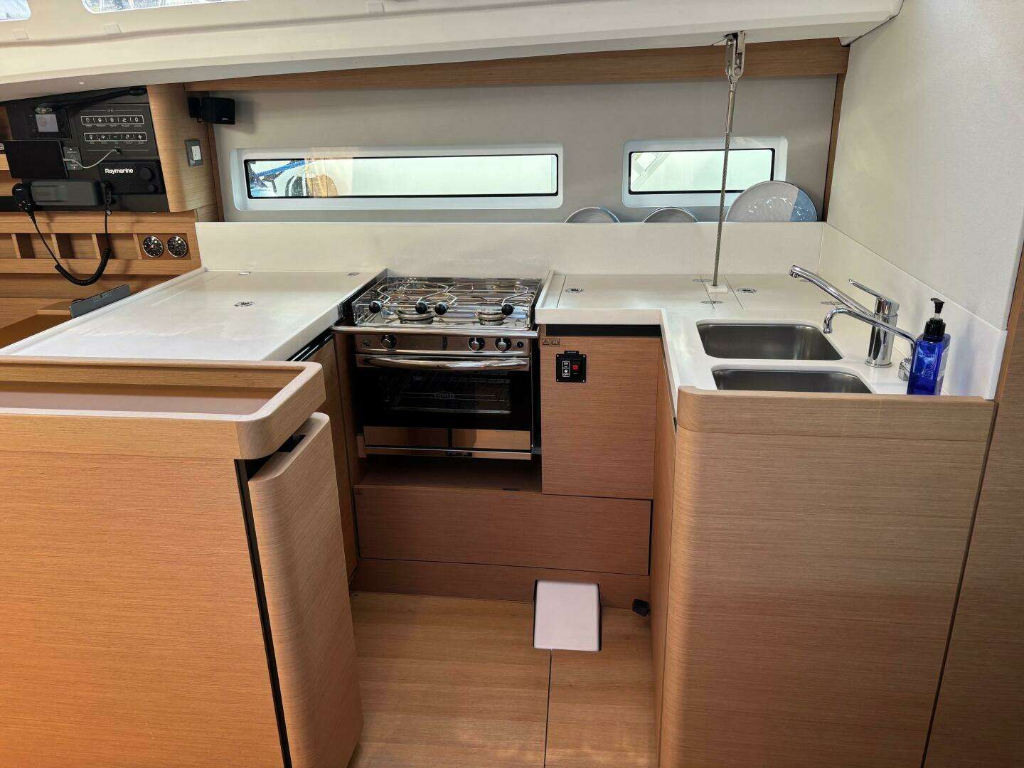 2021 Jeanneau Sun Odyssey 440 - Image 43