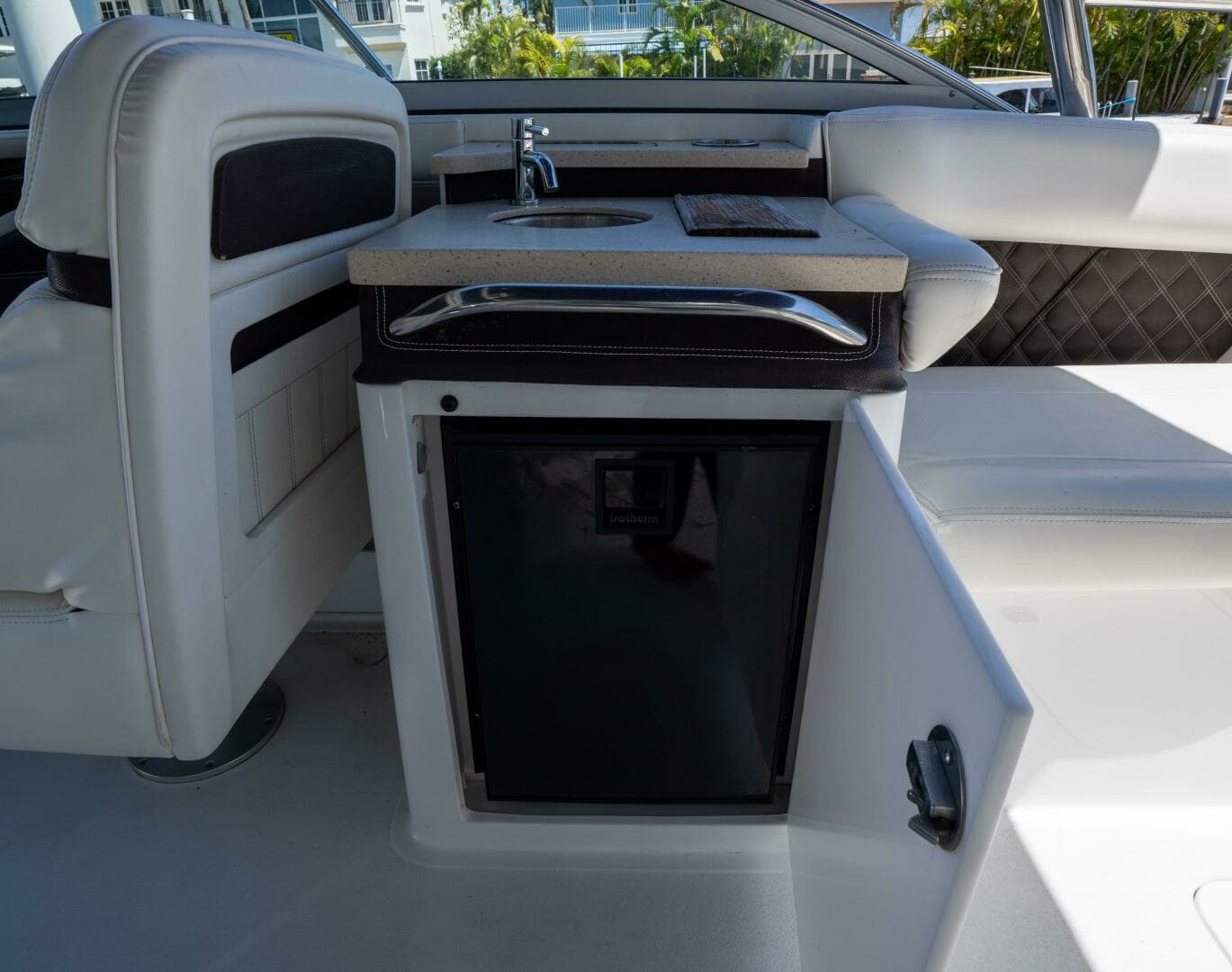 2013 Cobalt 28 - Image 11