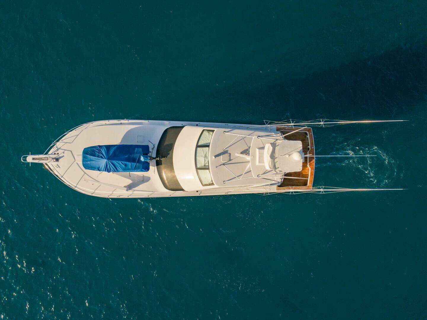 2003 Viking 65 EB - Image 8