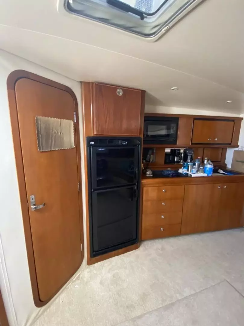 2000 Carver Trojan 440 Express - Image 27