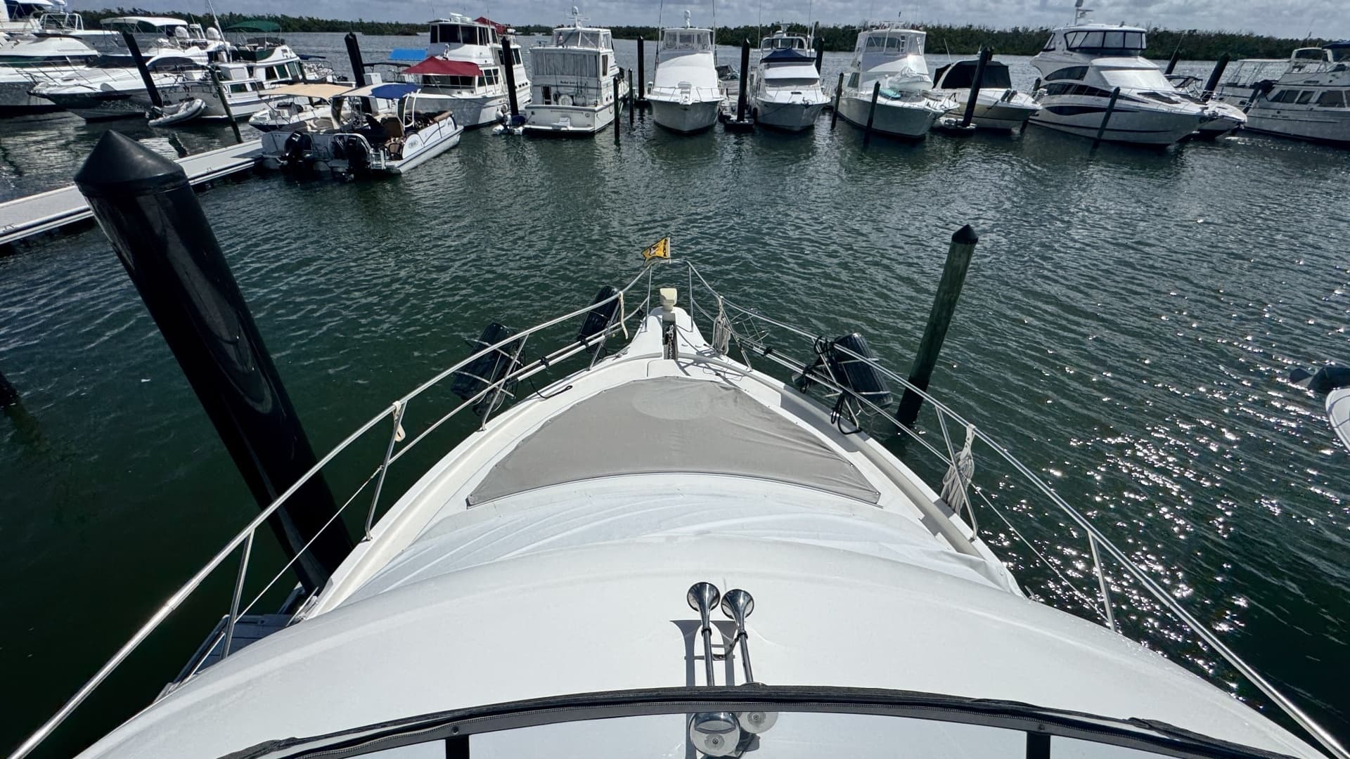 2003 Silverton 43 Motor Yacht - Image 28