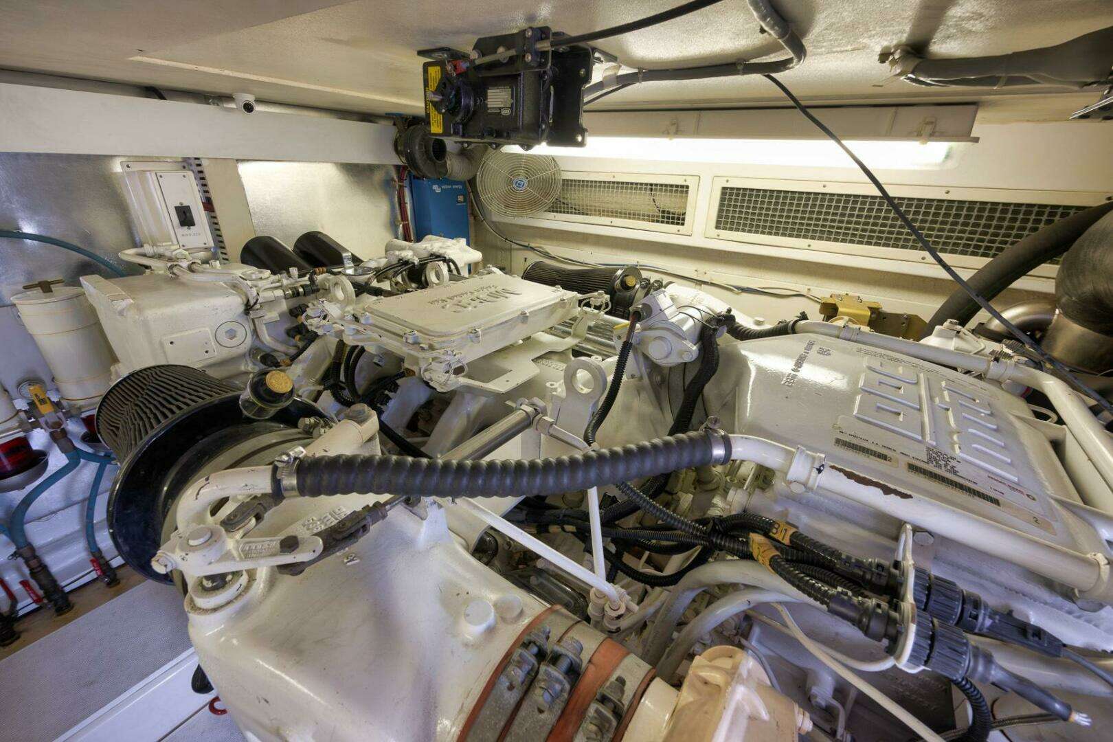 2004 Ocean Yachts 57 Enclosed Bridge Convertible - Image 32