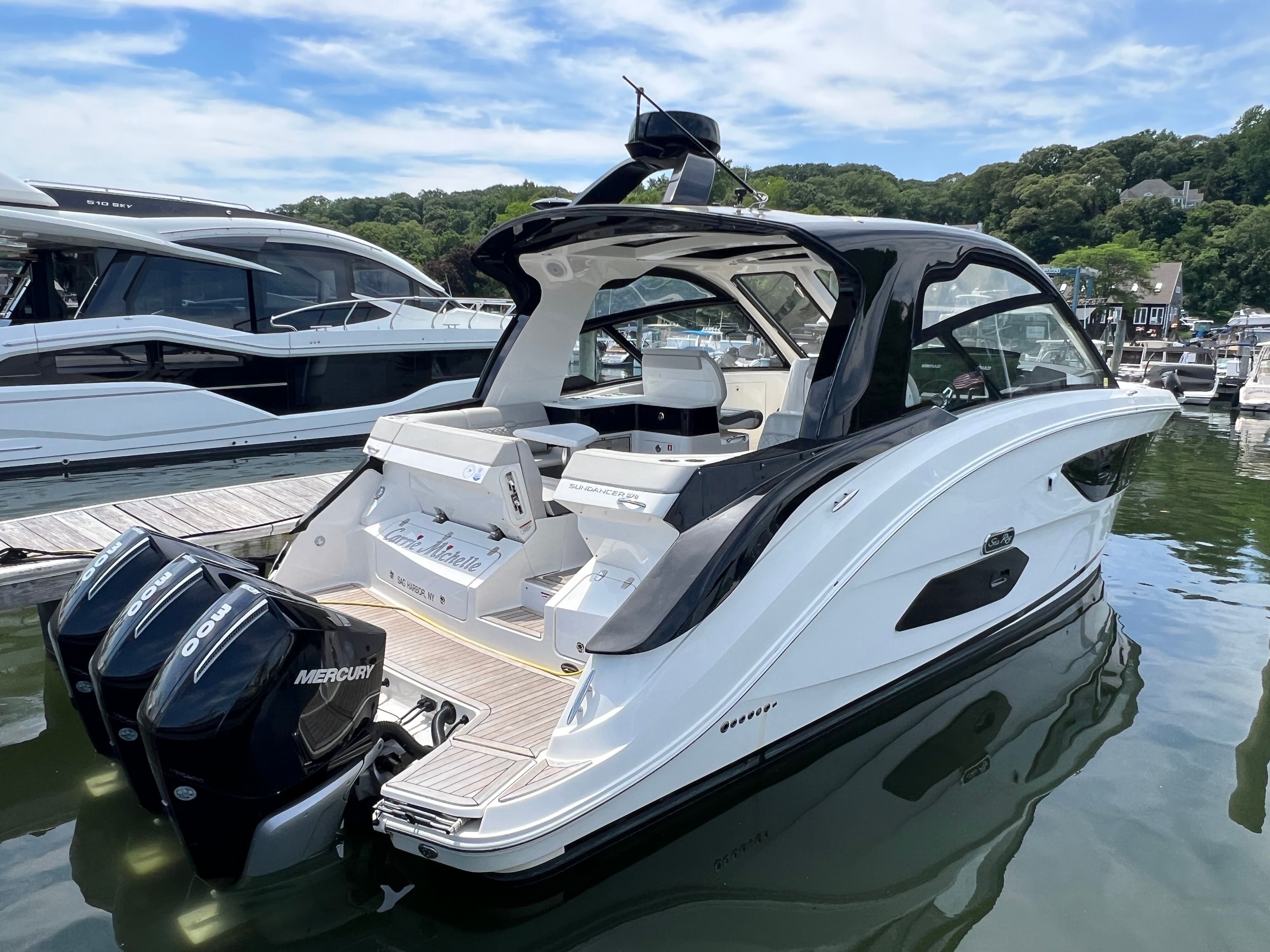 2023 Sea Ray Sundancer 370 Outboard - 7