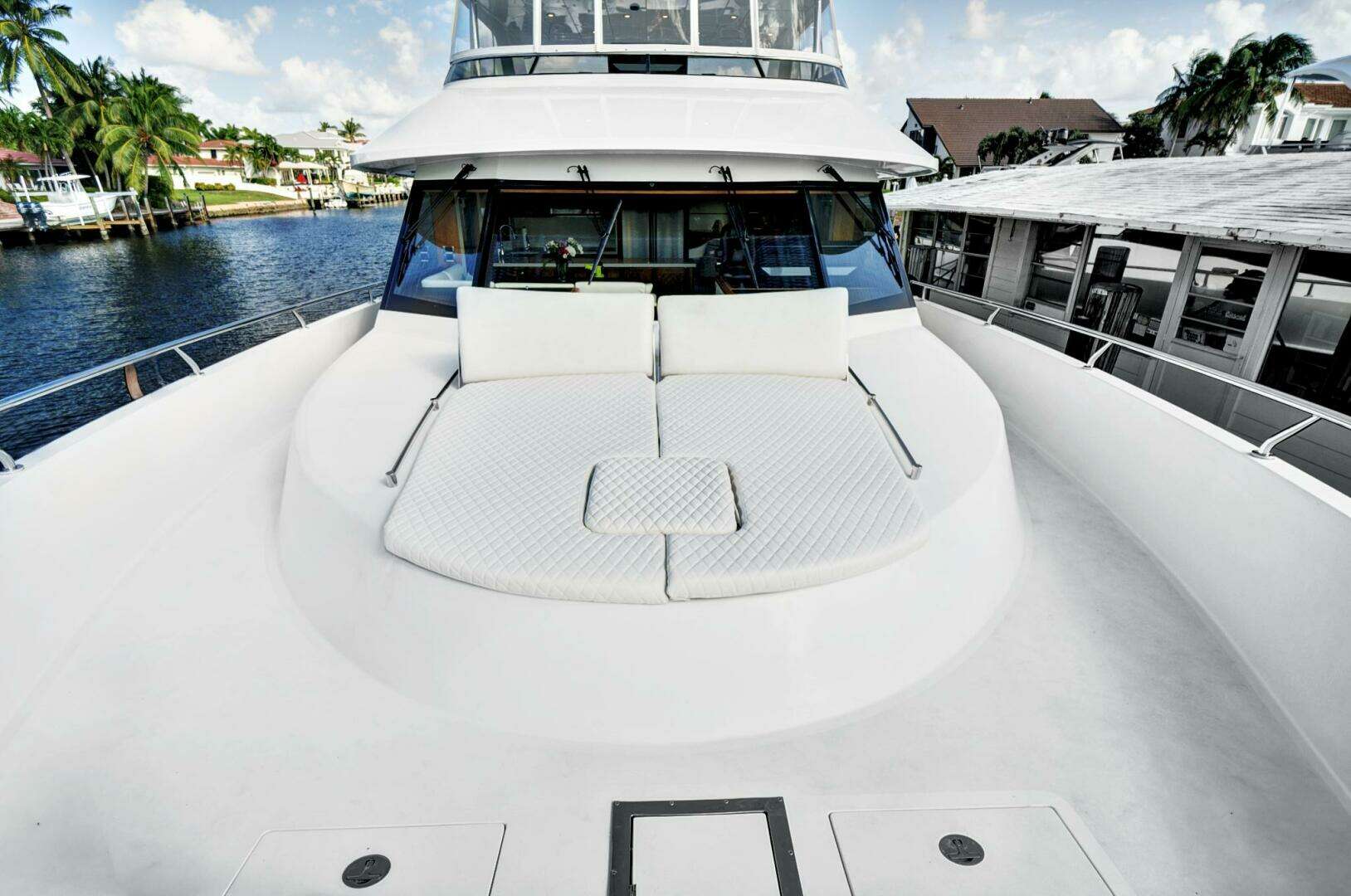 2016 Ocean Alexander 85 E - Image 9